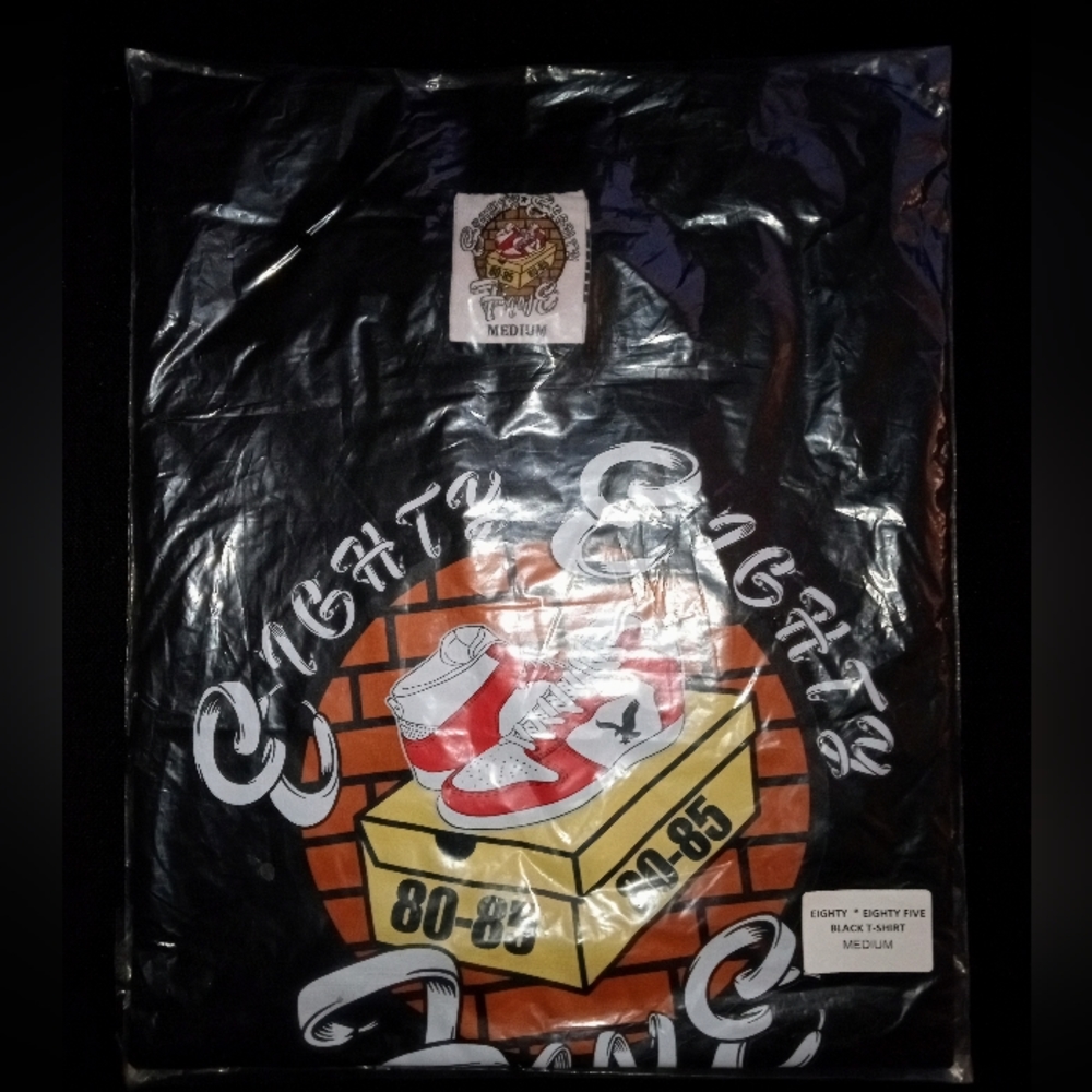 80/85 shoes & clothing t-shirt